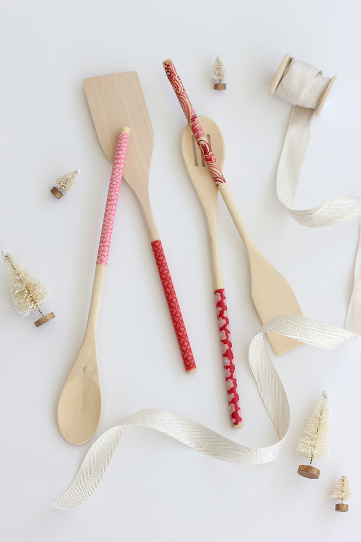 DIY Fabric covered wooden spoons | alice & lois