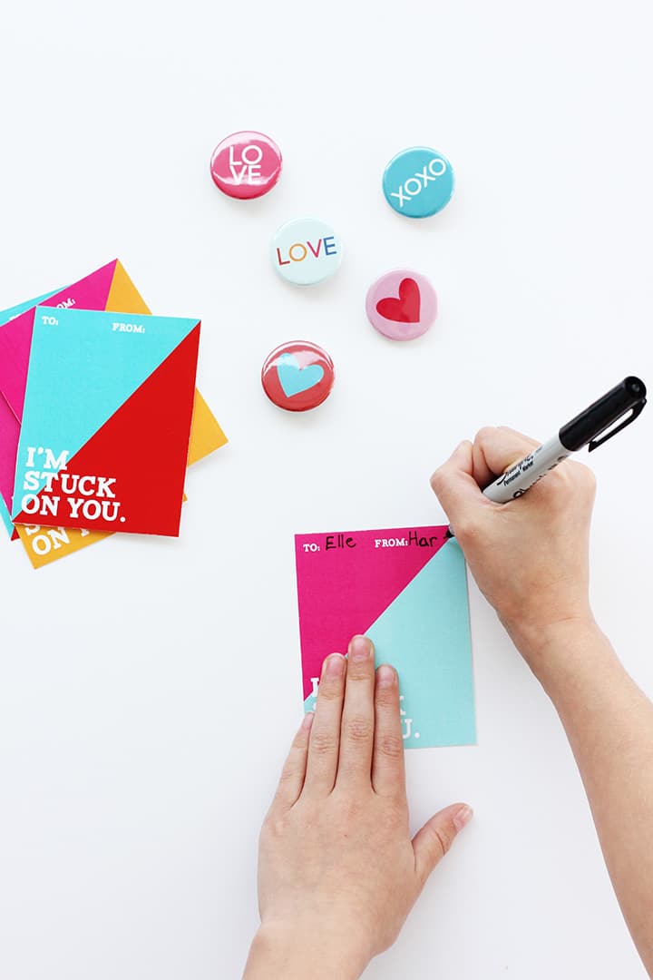 Valentine Buttons with Free Printable | alice & lois