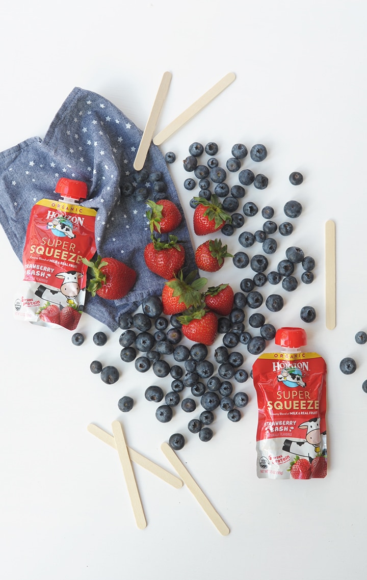 Try this red, white and blue Fourth of July Kids Popsicle recipe!