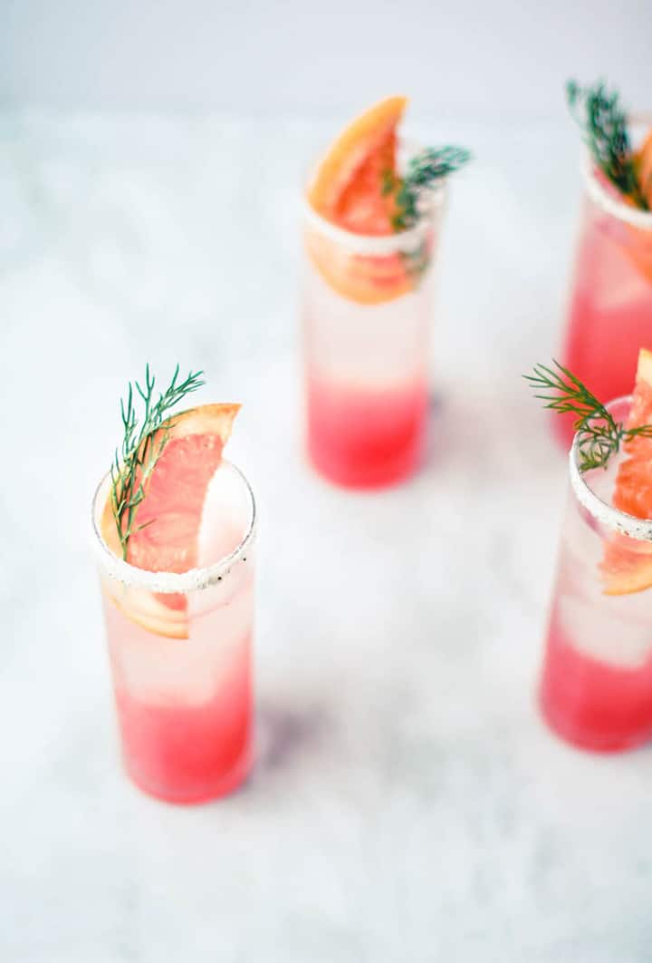 Here's our list of our favorite 20 summer cocktails – it's what you should be drinking this summer!