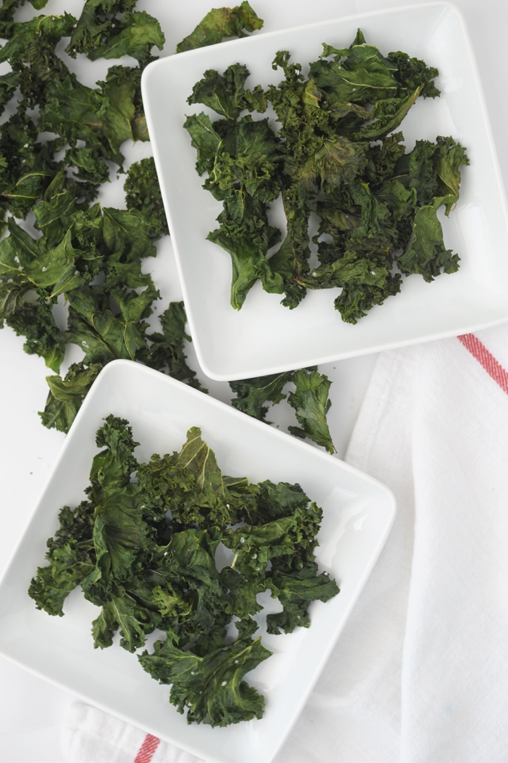 This is the easiest and Best Kale Chips Recipe to try! Kids love these healthy chips.