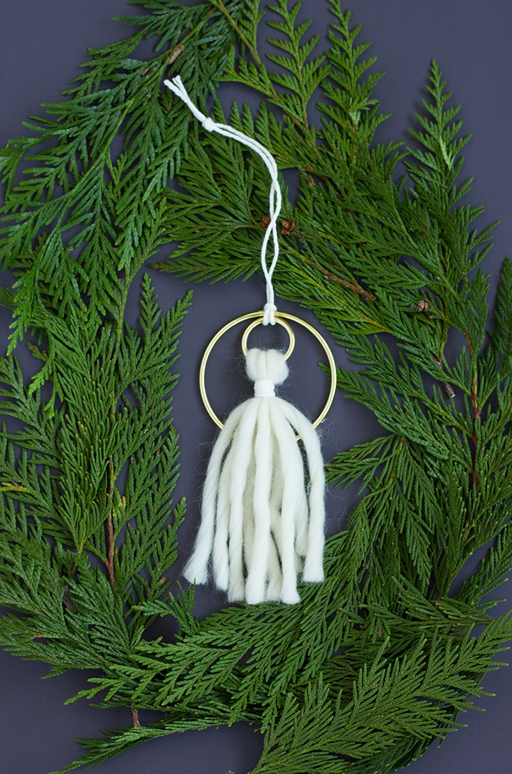 DIY Mini Wall Hangings