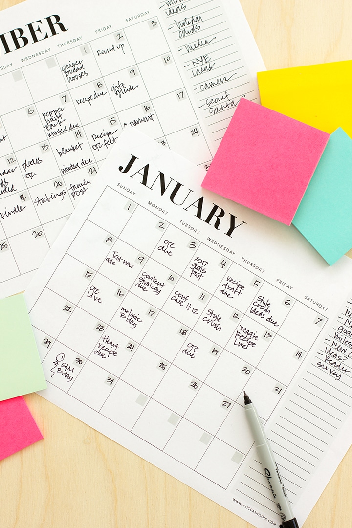 A lovely and modern Free Printable Monthly Calendar.