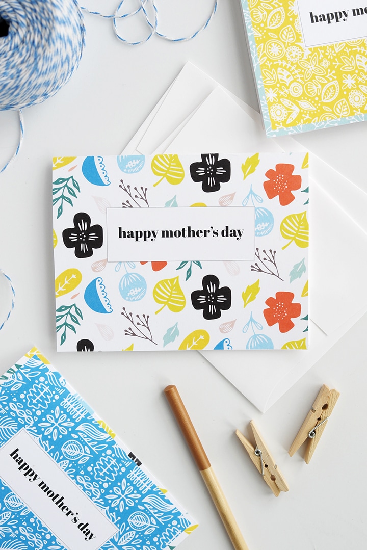 Free Printable Mother's Day cards. Just download and print and send to your sweet mama!