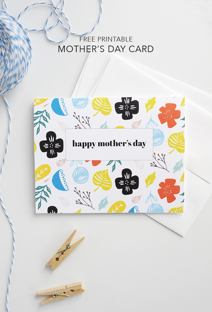 Free Printable Mother's Day cards. Just download and print and send to your sweet mama!