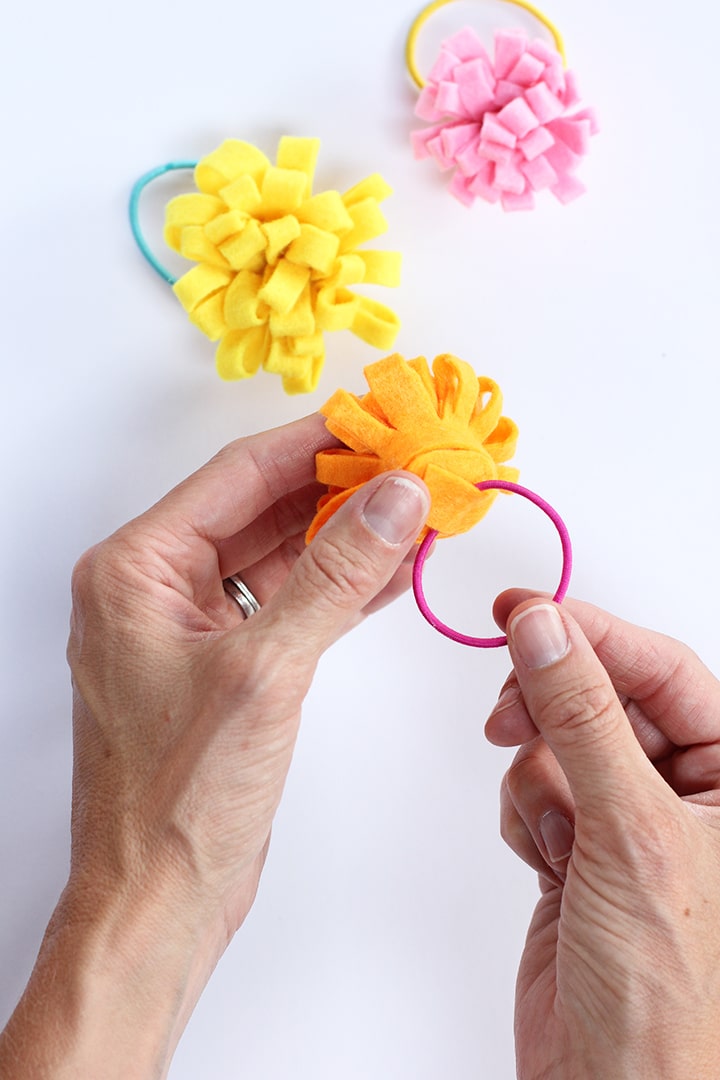 DIY Felt Flower Hair Tie