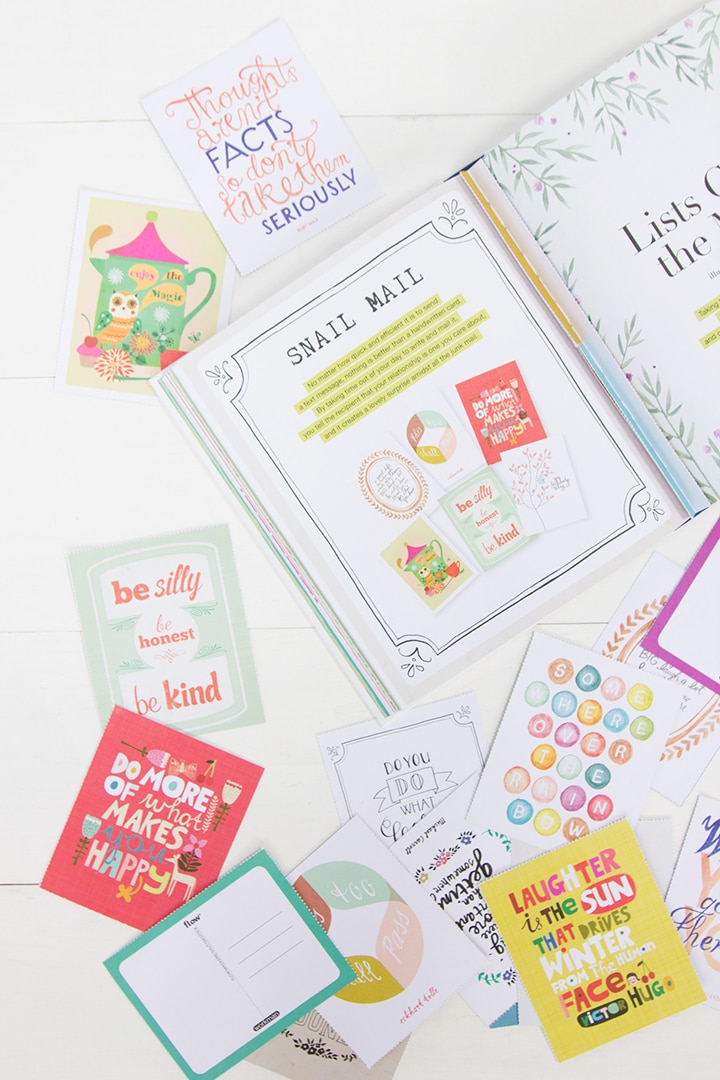 DIY Modern Clip Frame