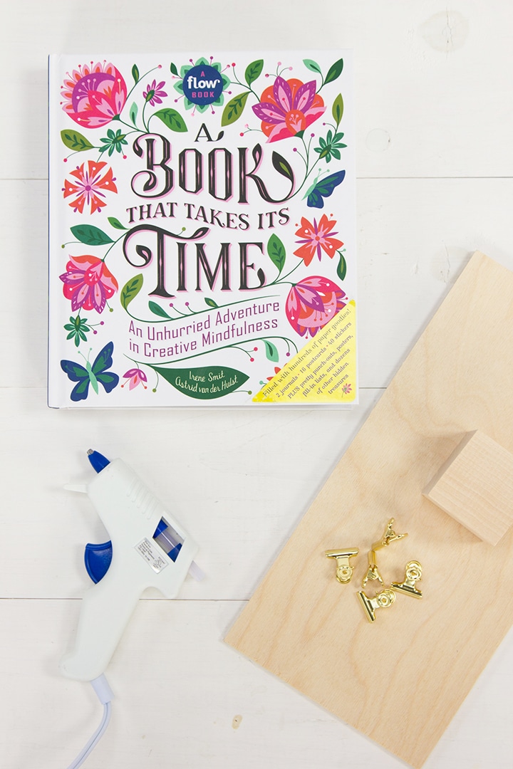 DIY Modern Clip Frame