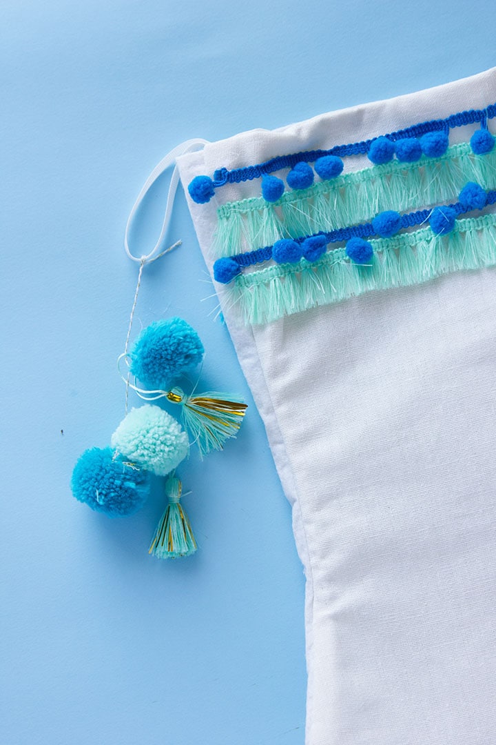 DIY Pom Pom Stocking