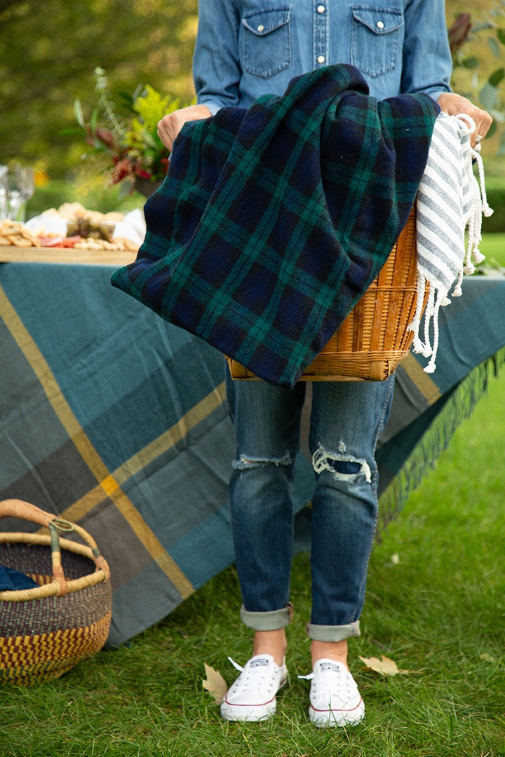 Hosting a Fall Outdoor Party