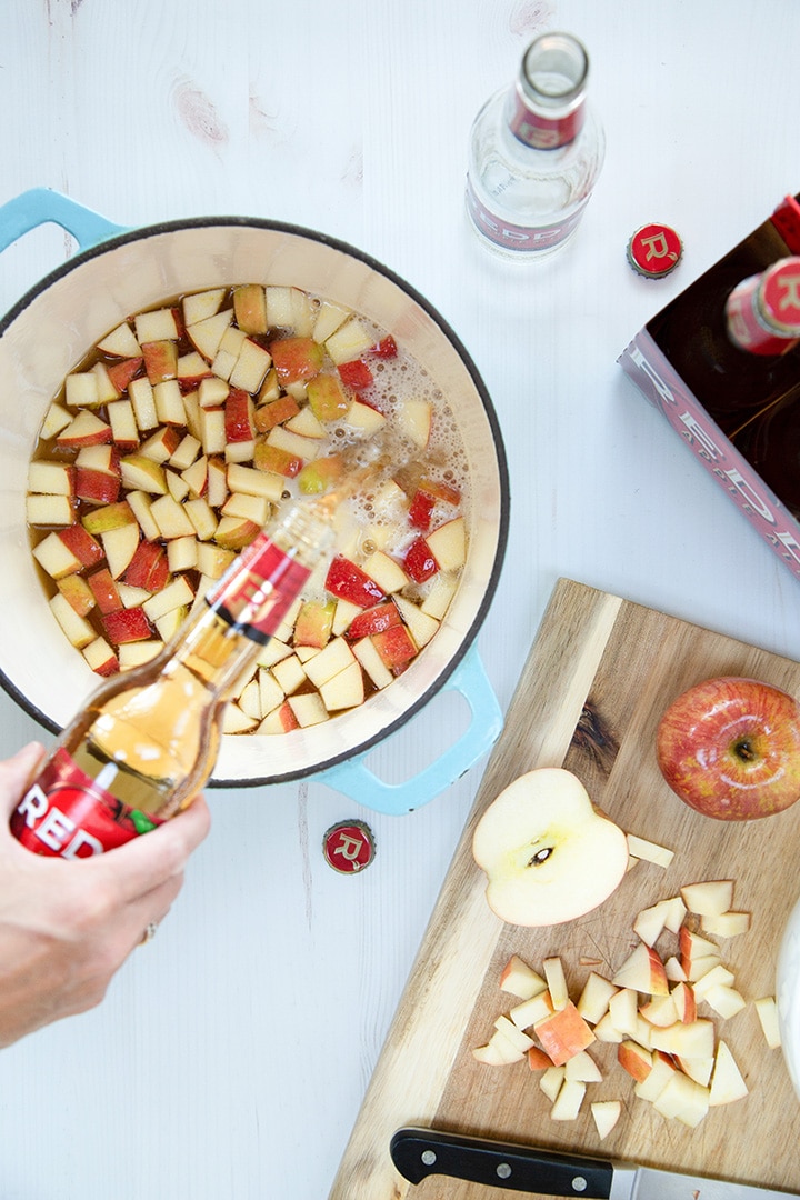 How to make a Redd’s® Apple Ale Warmer drink