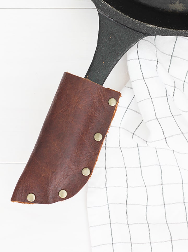 DIY leather cast iron grip
