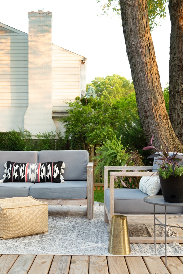 Alice and LoisHow to dye polyester outdoor cushion covers using Rit Dye