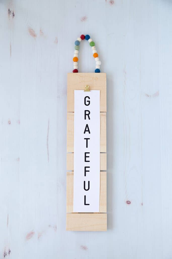 DIY Thanksgiving pallet sign